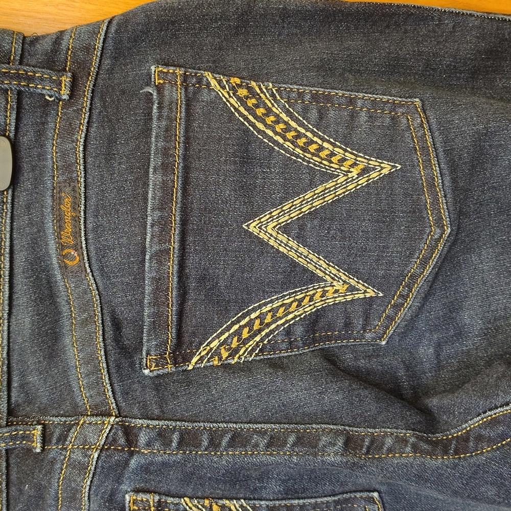 Wrangler Q Baby Ultimate Riding Jean Dark Wash Boot Cut Jeans - Picture 9 of 13